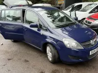 Used Vauxhall Zafira 120 HP (88 kW) 2014 Blue MPV