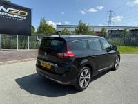 Used Renault Grand Scénic IV Dynamique 130 HP (95 kW) 2017 Black MPV