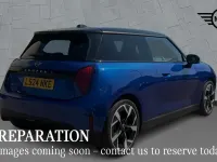 Used Mini Cooper SE Hatch 158 kW (215 HP) 2024 Blue Hatchback