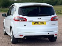 Begagnad Ford S-MAX Titanium X 2011 Vit Minibuss