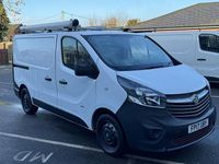 Used Vauxhall Vivaro S 95 HP (69 kW) 2017 White MPV