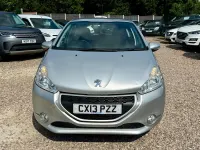 Usado Peugeot 208 Access 82 HP (60 kW) 2013 Prateado Citadino