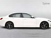 Begagnad BMW 320 M Sport 181 HK (133 kW) 2023 Vit