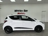 Used Hyundai i10 GO! 67 HP (49 kW) 2018 White Hatchback