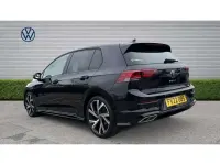 Second-hand VW Golf VIII R-line 150 CP (110 kW) 2022 Negru Hatchback