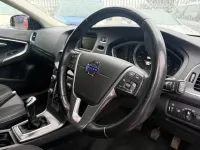 Used Volvo V40 SE 115 HP (84 kW) 2015 Red Hatchback