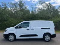 Used Vauxhall Combo 100 HP (73 kW) 2021 White MPV