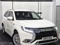 Używany Mitsubishi Outlander P-HEV 2019 Biały Kombi