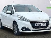 Used Peugeot 208 Signature Sky 82 HP (60 kW) 2019 White Hatchback