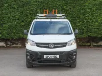 Used Vauxhall Vivaro 100 HP (73 kW) 2021 White MPV