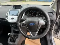 Used Ford Fiesta 95 HP (69 kW) 2013 Moondust silver Hatchback