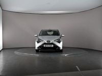 Used Toyota Aygo X-play 72 HP (52 kW) 2021 Silver Hatchback
