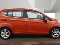 Used Ford B-MAX Zetec 105 HP (77 kW) 2014 Red MPV