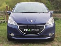 Usado Peugeot 208 Active 82 HP (60 kW) 2015 Azul Citadino