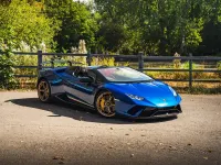 Used Lamborghini Huracán 580 HP (426 kW) 2018 Blue Cabriolet