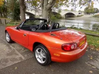 Używany Mazda MX5 Edition 2005 Pomarańczowy Kabriolet