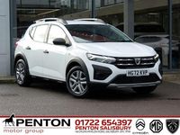 Used Dacia Sandero Essentiel 100 HP (73 kW) 2022 White Hatchback