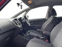 Used Kia Venga 89 HP (65 kW) 2016 Red Hatchback