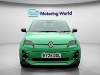 Used Renault 5 E-Tech Urban 89 kW (122 HP) 2025 Green Hatchback
