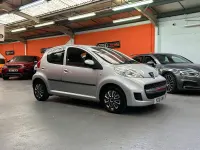 Used Peugeot 107 68 HP (50 kW) 2010 Silver Hatchback