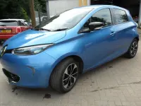 Used Renault Zoe Dynamique 67 kW (92 HP) 2017 Blue Hatchback