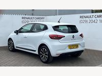 Used Renault Clio V Evolution 90 HP (66 kW) 2022 Solid  glacier white  Hatchback
