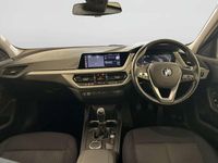 Second-hand BMW 118 Impressive 136 CP (100 kW) 2023 Albastru Hatchback