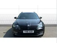 Usado Skoda Superb SportLine 150 CV (110 kW) 2018 Negro Familiar