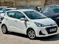 Used Hyundai i10 SE 67 HP (49 kW) 2017 White Hatchback