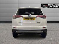 Used Toyota RAV4 197 HP (144 kW) 2018 White SUV