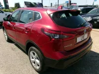 Used Nissan Qashqai Acenta Premium 115 HP (84 kW) 2019 Red SUV
