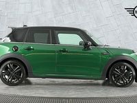 Usado Mini Cooper S Hatch 176 HP (129 kW) 2023 Verde Citadino