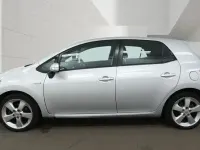 Used Toyota Auris Hybrid T4 2011 Silver Hatchback