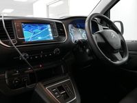Używany Citroën Dispatch 100 kW (136 KM) 2023 Biały Minivan