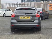 Usado Ford Focus Titanium X 182 HP (133 kW) 2014 Prateado Citadino