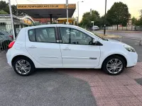 Used Renault Clio Dynamique 2011 White Hatchback