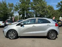 Used Kia Rio 84 HP (61 kW) 2012 Silver Hatchback