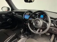 Used Mini Cooper Hatch 136 HP (100 kW) 2021 Red Hatchback