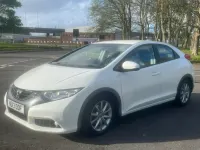 Begagnad Honda Civic ES 142 HK (104 kW) 2013 Vit Halvkombi