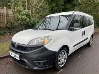 Usado Fiat Doblò Active 105 HP (77 kW) 2017 Branco Monovolume