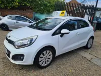 Used Kia Rio 75 HP (55 kW) 2012 White Hatchback