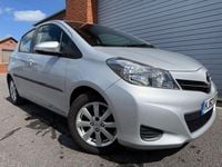 Used Toyota Yaris Multidrive S 101 HP (74 kW) 2012 Silver Hatchback