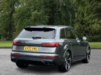 Usado Audi Q7 Black Edition 340 HP (250 kW) 2022 Cinzento SUV