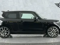 Used Mini Cooper Hatch 113 kW (154 HP) 2026 Black Hatchback