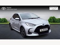 Used Toyota Yaris Hybrid Design 114 HP (83 kW) 2021 Silver Hatchback