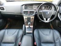 Used Volvo V40 120 HP (88 kW) 2016 Blue Hatchback