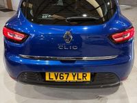 Used Renault Clio IV Dynamique 120 HP (88 kW) 2017 Blue Hatchback