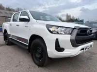 Usado Toyota HiLux Active 150 HP (110 kW) 2023 Branco Pickup