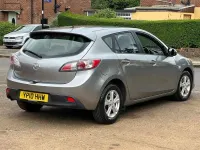 Używany Mazda 3 105 KM (77 kW) 2010 Srebrny Hatchback
