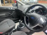 Używany Ford Fiesta Zetec 2016 Niebieski Hatchback